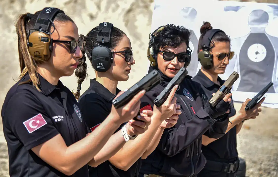 Antalya'nın Keskin Nişancıları: Gücümüz Nene Hatunlardan Geliyor 12